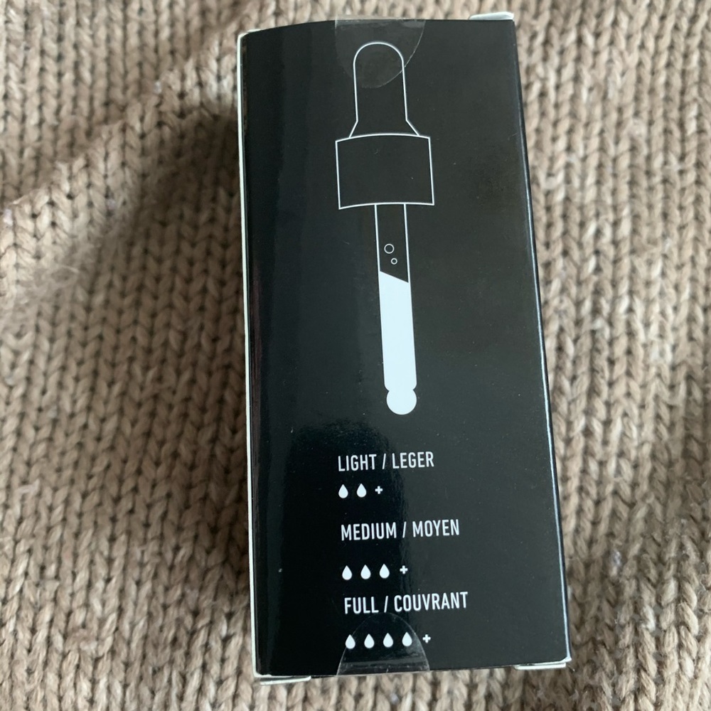 NYX Total Control Drop Foundation Chestnut - Picture 3 of 5